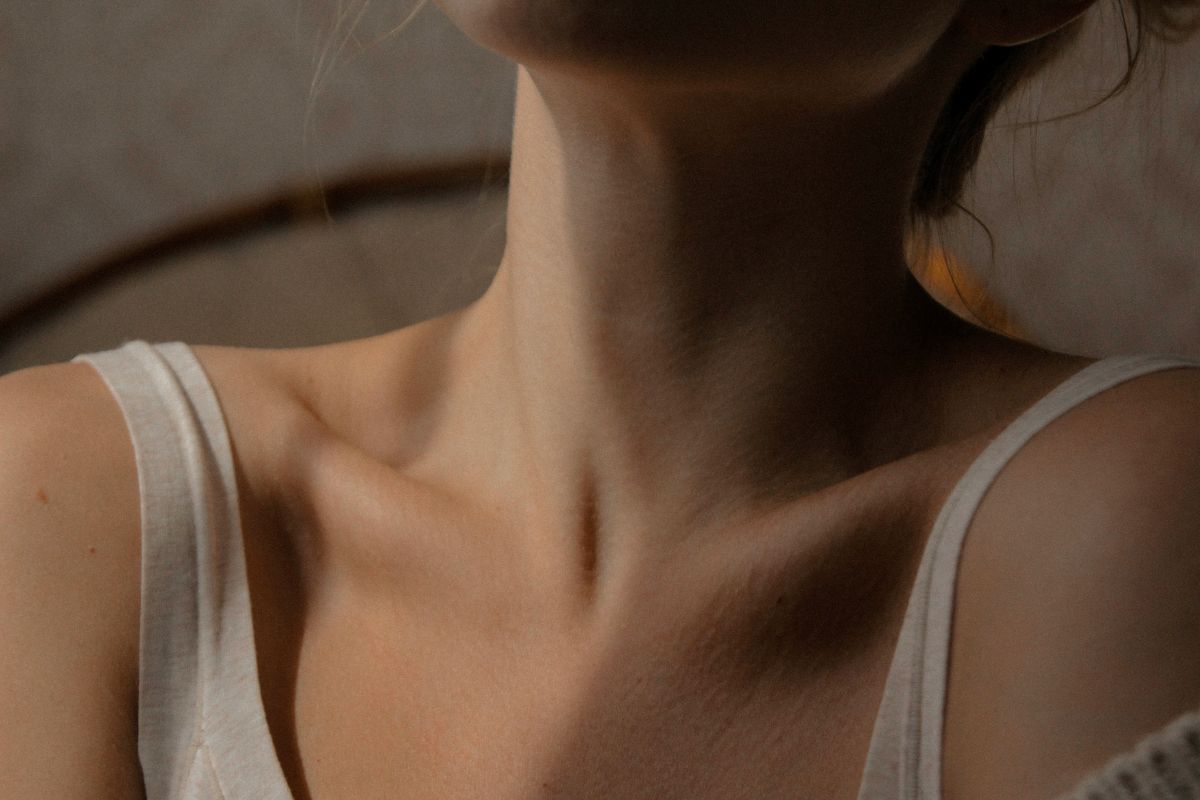 stitna zlaza a jeji funkce, choroby a lecebne metody - unsplash